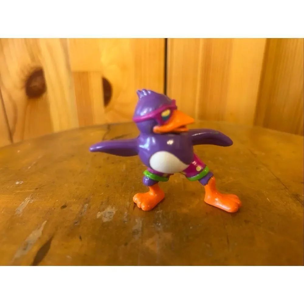 Vintage Lisa Frank 2” Purple Surfing Penguin PVC Toy Figure (5861)